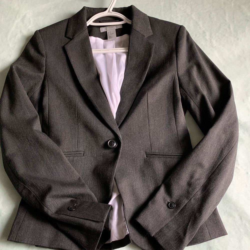 H&M blazer, brand new condition.